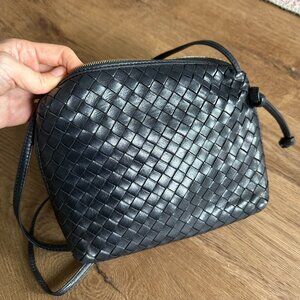 Vintage Bottega Veneta BV Shoulder Bag Crossbody Lambskin Black
